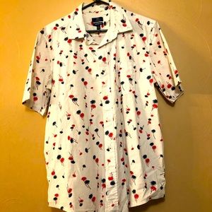 Classic Fit Button Up Size L